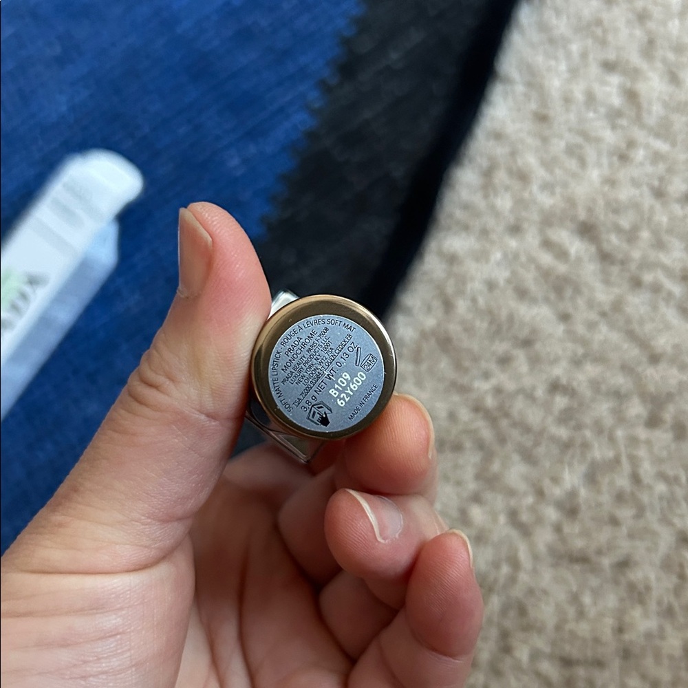Prada Monochrome soft matte lipstick - Picture 7 of 9
